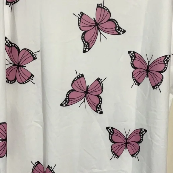 Women’s White XL nightgown with Pinkish purple Butterflies - Picture 2 of 6